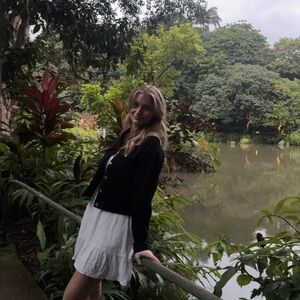 Meet your Posher, Brytnee